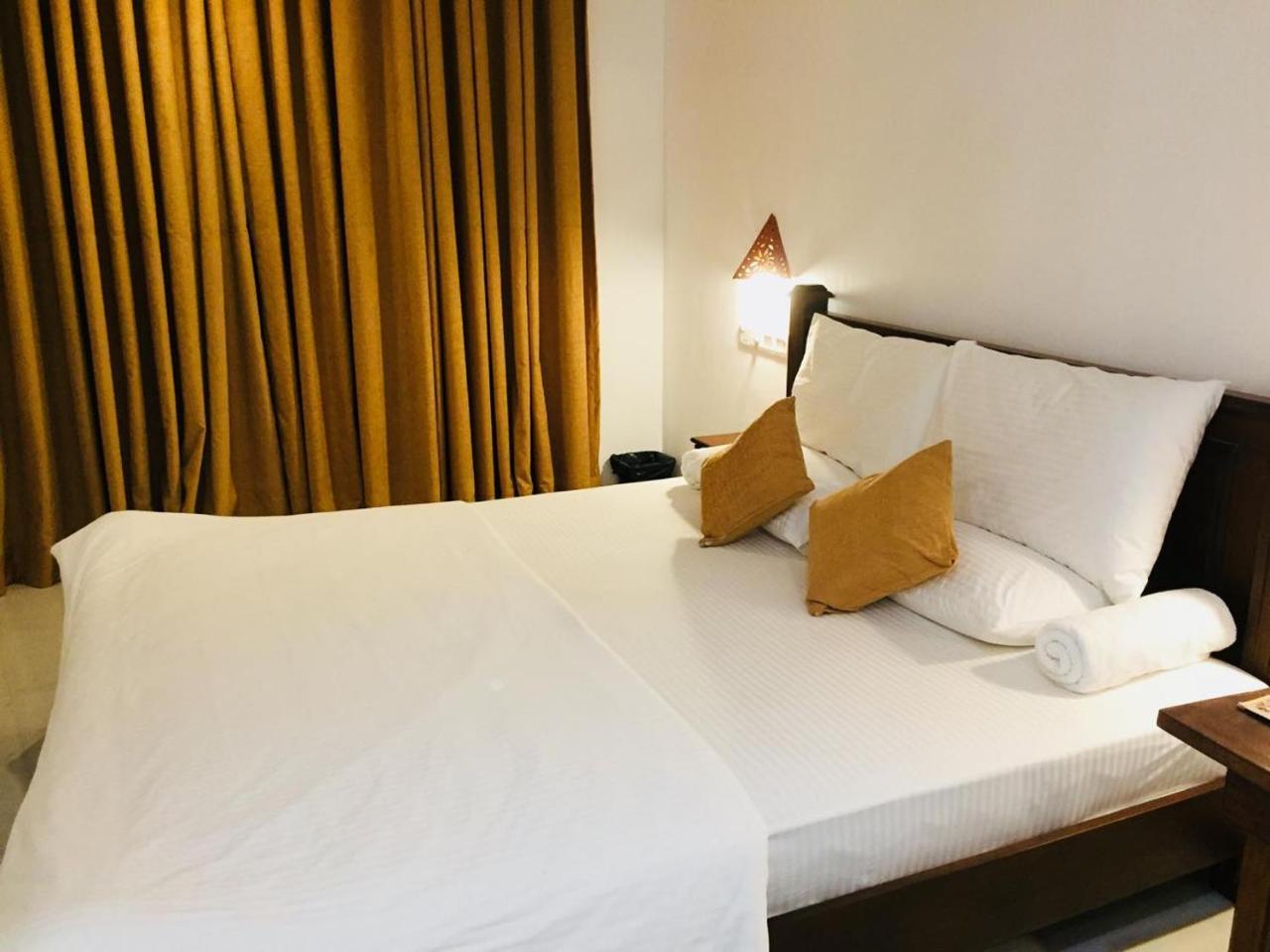 Holaa Mirissa Hotel Ngoại thất bức ảnh